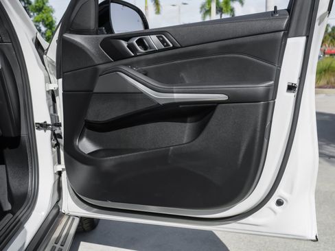 Used 2023 BMW X5 sDrive40i w/ Premium Package image 37