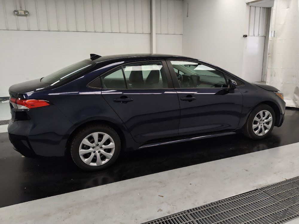 Used 2022 Toyota Corolla LE FWD image 10