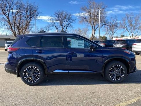 New 2026 Nissan Rogue Platinum image 6