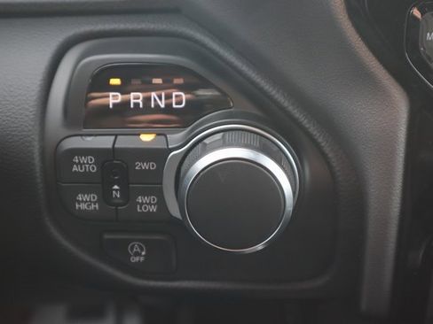 New 2026 RAM 1500 4x4 Crew Cab image 11