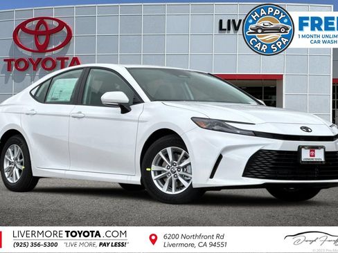 New 2025 Toyota Camry LE w/ Convenience Package FWD image 1