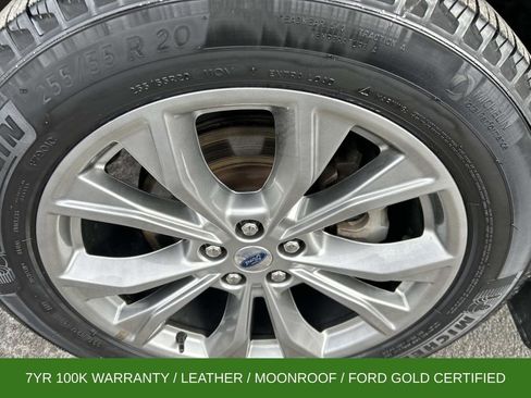 Certified 2022 Ford Explorer XLT w/ Equipment Group 202A image 9