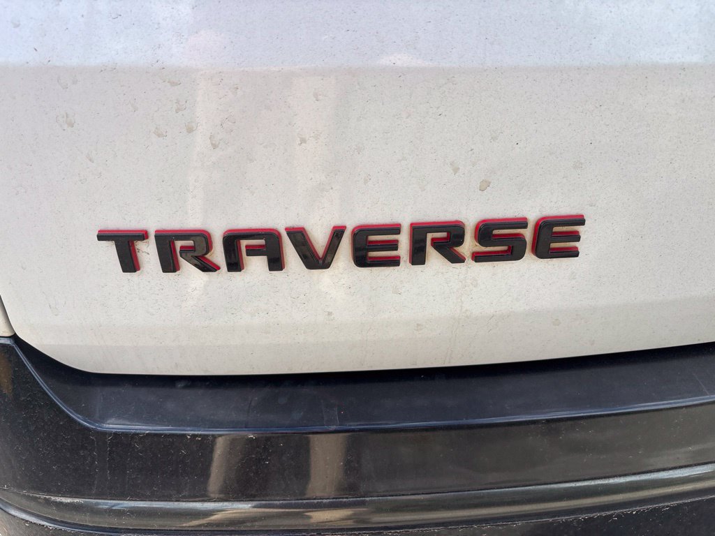 Used 2020 Chevrolet Traverse Premier w/ Redline Edition FWD image 9