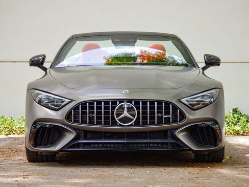 Used 2022 Mercedes-Benz SL 55 AMG 4MATIC image 28