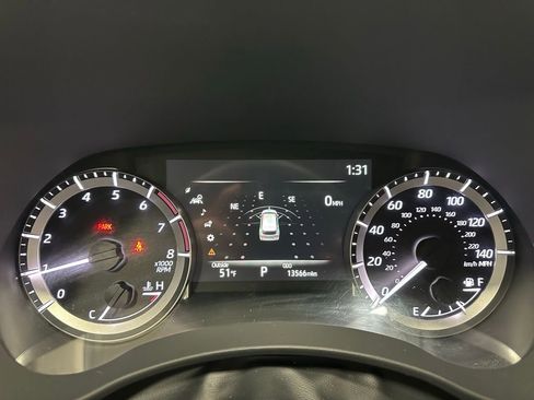 Used 2025 Toyota Highlander XLE image 24