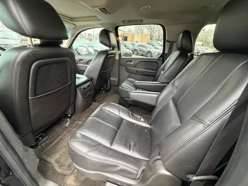 Used 2013 Chevrolet Suburban LT w/ Luxury Package image 27