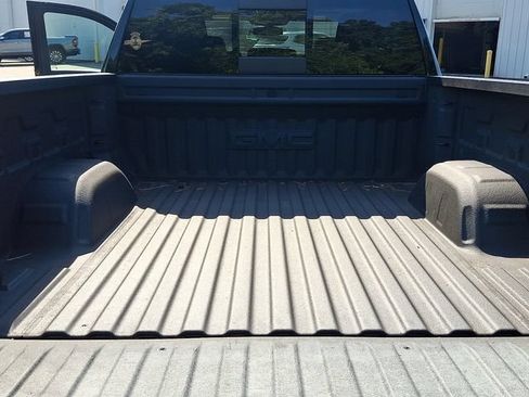 Used 2019 GMC Sierra 1500 SLT w/ SLT Premium Package AWD/4WD image 30