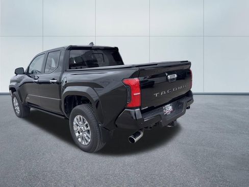 Used 2024 Toyota Tacoma Limited w/ Limited Package (LT) image 6