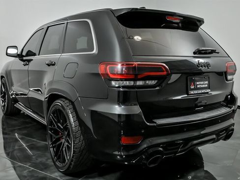 Used 2015 Jeep Grand Cherokee SRT w/ Quick Order Package 26J AWD/4WD image 7
