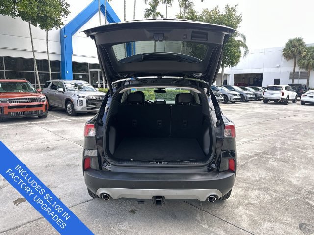 Used 2021 Ford Escape Titanium w/ Class II Trailer Tow Package AWD/4WD image 28