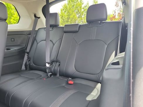 Certified 2025 Honda Pilot EX-L image 10