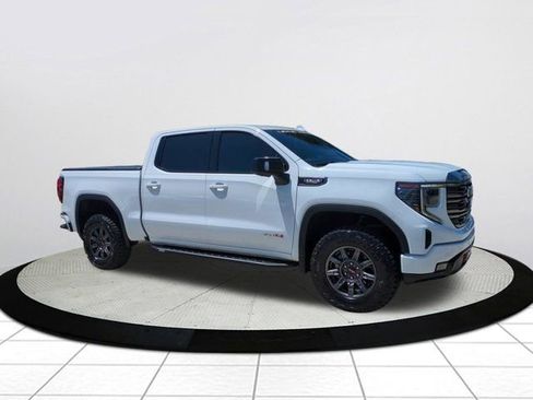Used 2023 GMC Sierra 1500 AT4 w/ Technology Package AWD/4WD image 1