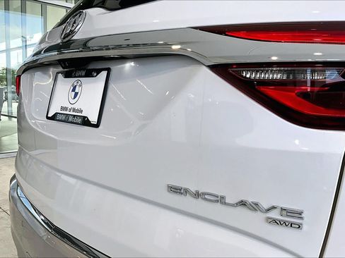 Used 2019 Buick Enclave Avenir w/ Avenir Technology Package AWD/4WD image 9