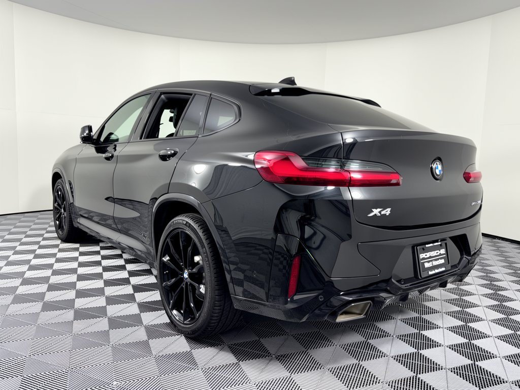 Used 2024 BMW X4 xDrive30i w/ M Sport Package AWD/4WD image 3