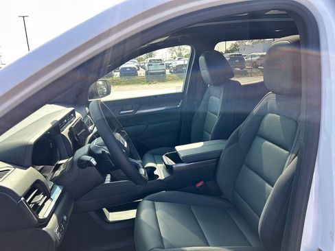 New 2026 GMC Terrain AT4 image 16