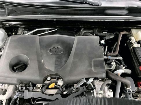 Used 2024 Toyota Camry LE FWD image 32