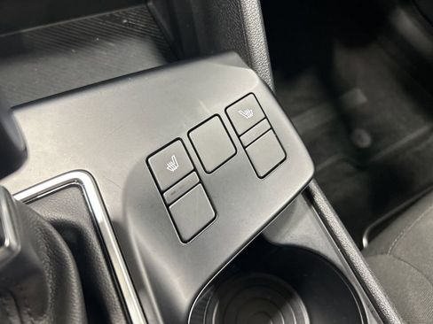 Used 2025 Kia Sportage LX image 22