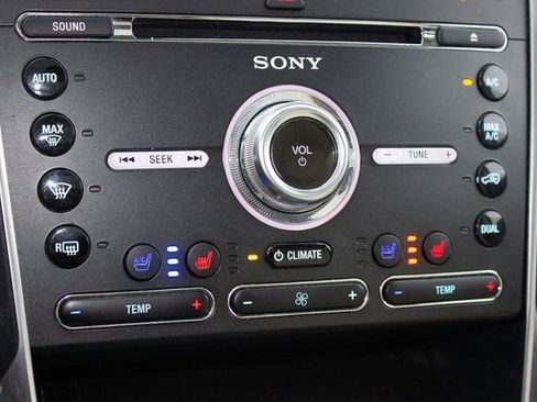 Used 2018 Ford Explorer Platinum image 35