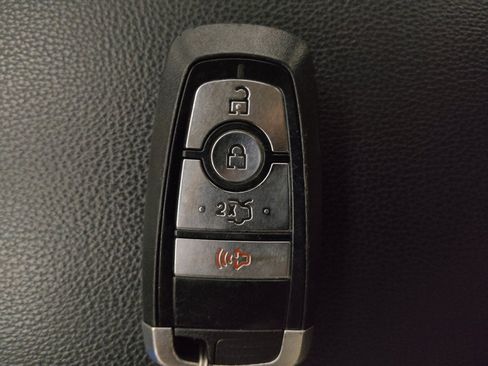 Used 2018 Ford Fusion S image 32