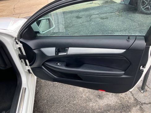 Used 2013 Mercedes-Benz C 250 Coupe image 14