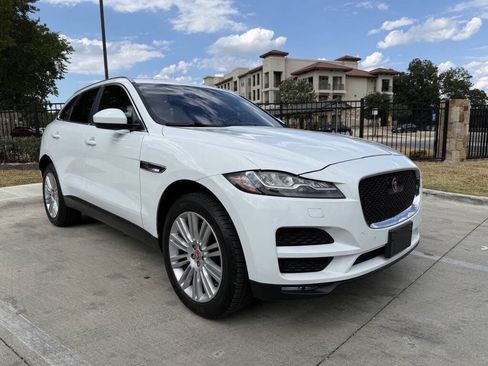 Used 2019 Jaguar F-PACE Premium image 1