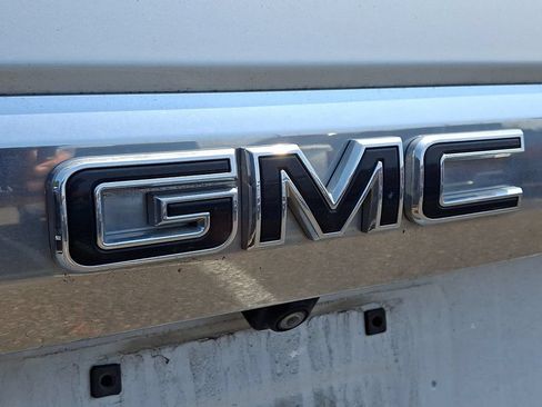 Used 2022 GMC Yukon XL Denali AWD/4WD image 9