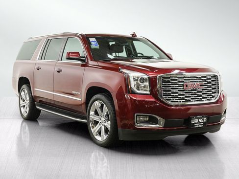 Used 2018 GMC Yukon XL Denali w/ Open Road Package AWD/4WD image 7
