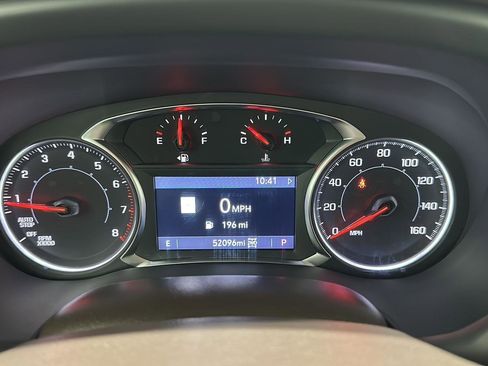 Used 2023 GMC Acadia SLT image 10