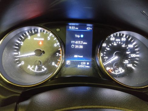 Used 2020 Nissan Rogue S image 23