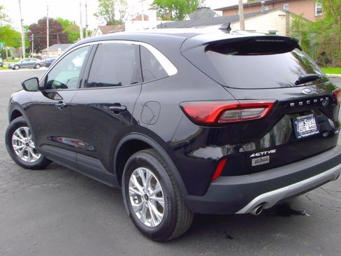 Used 2023 Ford Escape Active w/ Tech Pack #1 AWD/4WD image 4