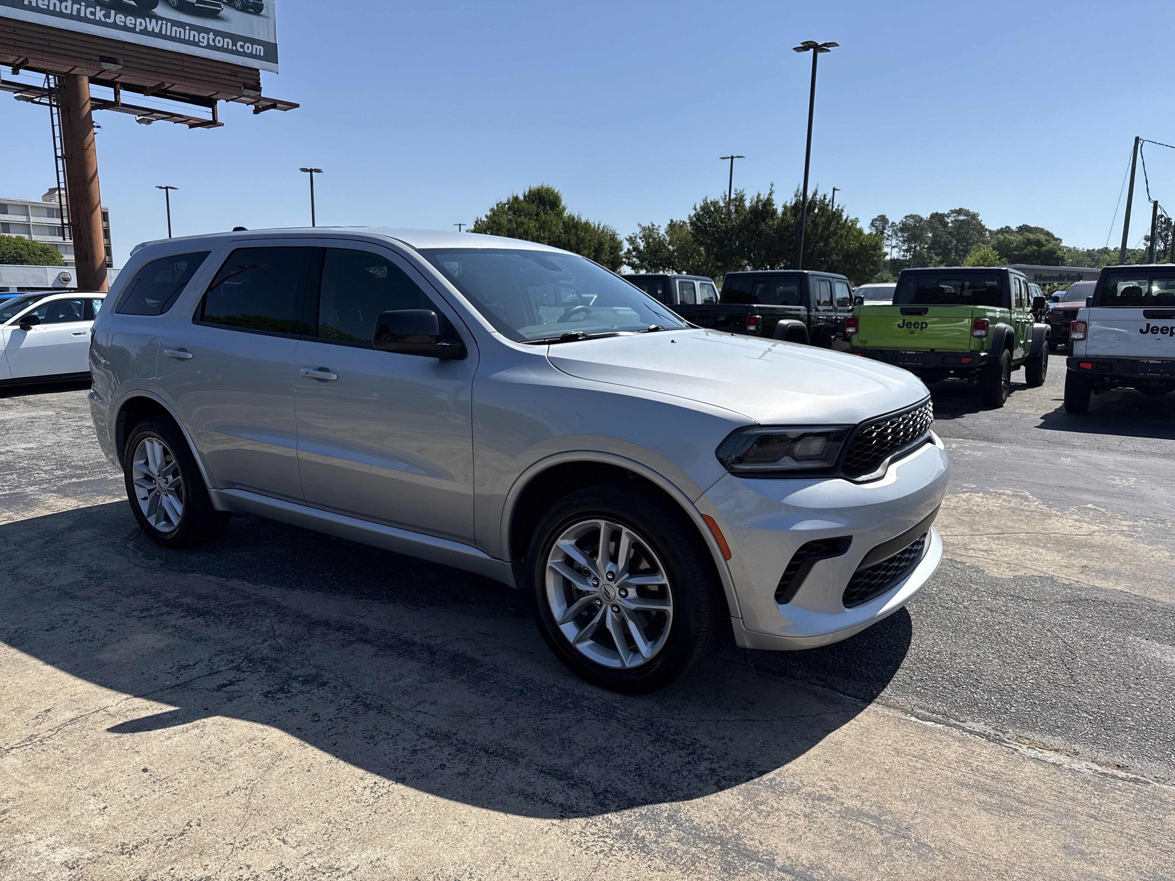 Certified 2025 Dodge Durango GT AWD/4WD image 2