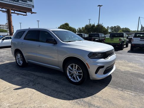 Certified 2025 Dodge Durango GT AWD/4WD image 2
