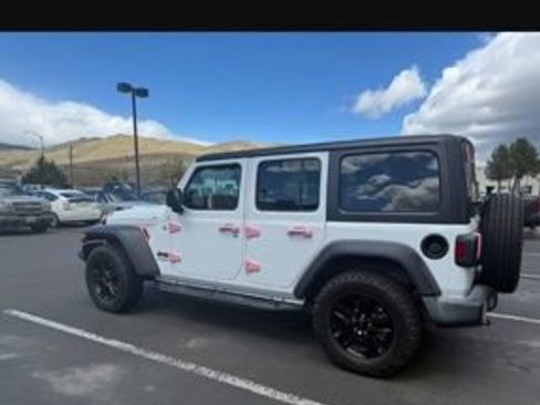 Used 2019 Jeep Wrangler Unlimited Sport image 2