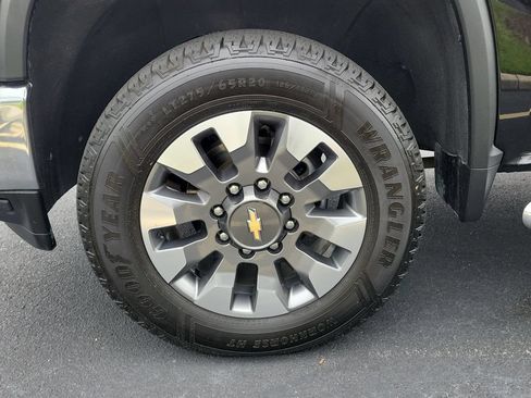 Used 2022 Chevrolet Silverado 2500 LT w/ Convenience Package AWD/4WD image 10