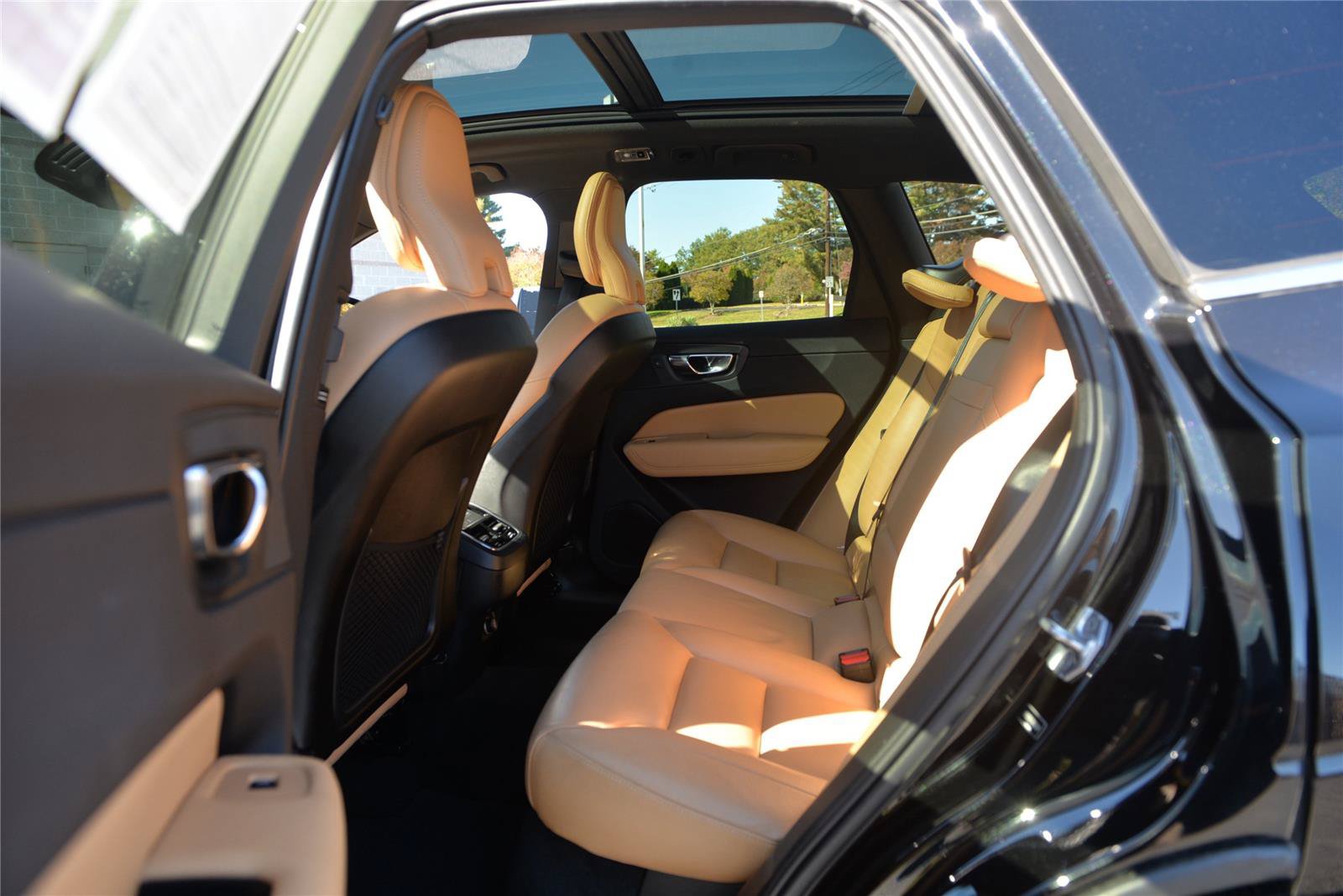 Used 2019 Volvo XC60 T5 Inscription AWD/4WD image 20