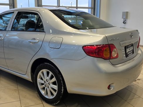 Used 2009 Toyota Corolla LE image 3