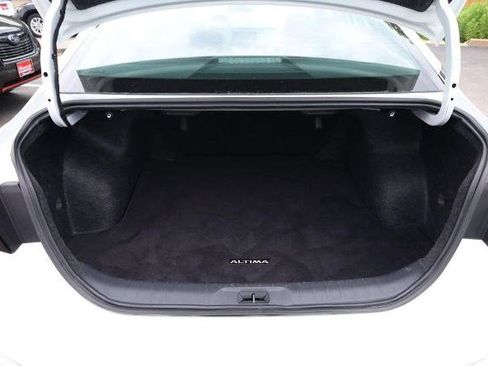 Certified 2025 Nissan Altima 2.5 SV FWD image 7