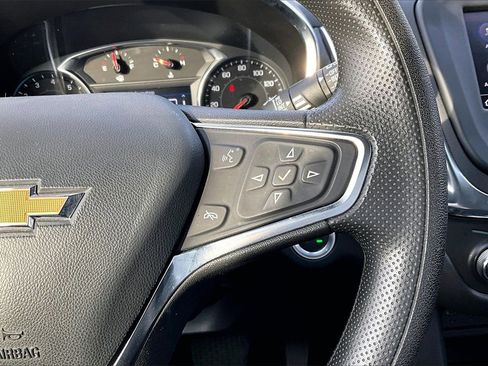 Used 2023 Chevrolet Equinox LT w/ LPO, Floor Liner Package image 17