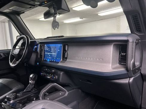 Used 2024 Ford Bronco Outer Banks AWD/4WD image 28