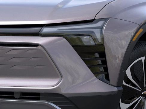 New 2025 Chevrolet Blazer EV LT image 10