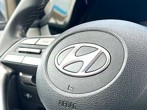 Used 2025 Hyundai Palisade SEL FWD image 30