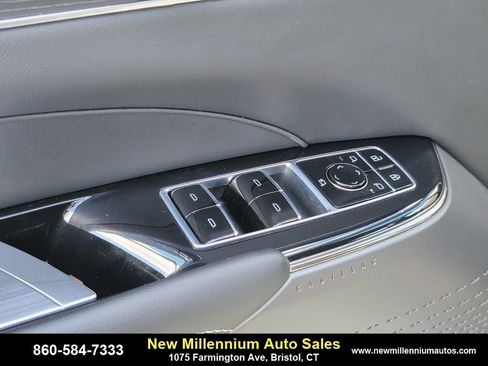 Used 2024 Cadillac Lyriq Luxury w/ LPO, Floor Liner Package image 17