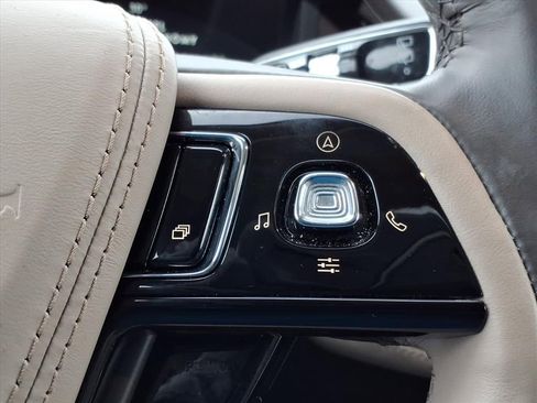 Used 2023 Lincoln Aviator Reserve w/ Elements Package Plus image 30