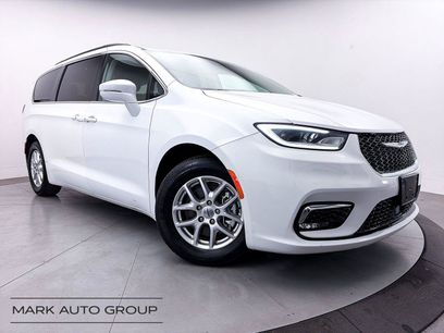 Used 2022 Chrysler Pacifica Touring-L