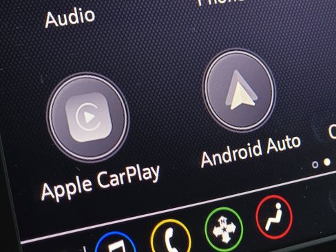 Used 2025 Chevrolet Malibu LT image 5