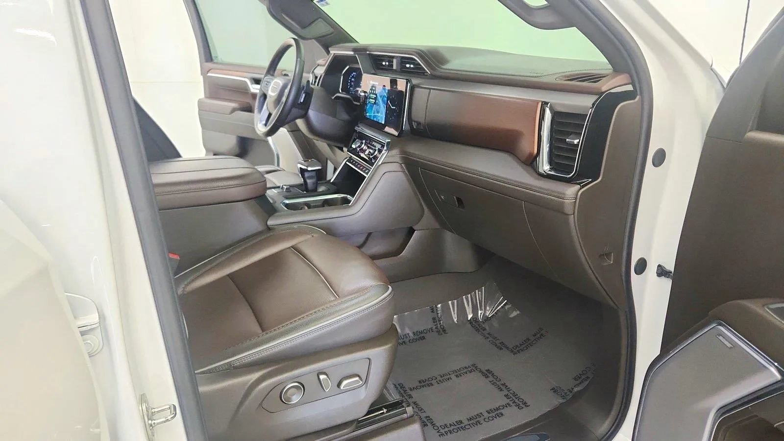 Used 2024 GMC Sierra 1500 Denali w/ Denali Reserve Package AWD/4WD image 29