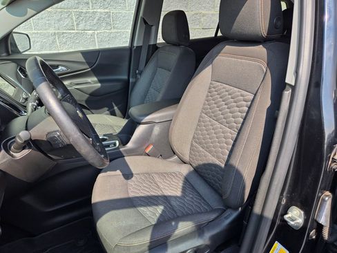 Used 2019 Chevrolet Equinox LT FWD image 14