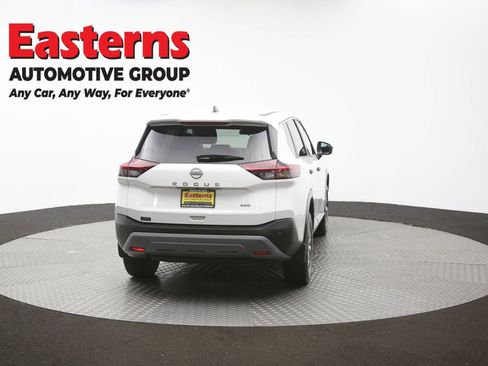 Used 2023 Nissan Rogue S AWD/4WD image 39