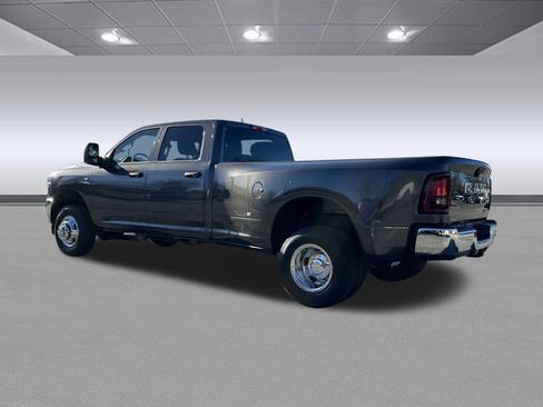 New 2026 RAM 3500 Tradesman w/ Chrome Appearance Group A image 5