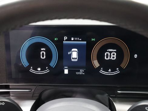 Used 2025 Hyundai Kona SEL image 41